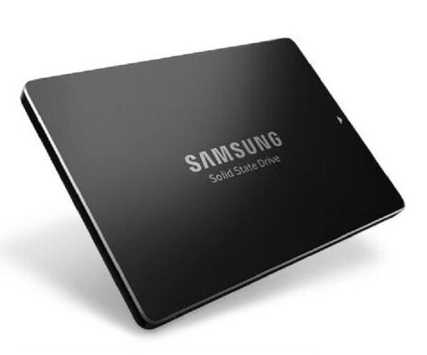 SM SSD 240GB 2.5 MZ7L3240HCHQ-00W07 "MZ7L3240HCHQ-00W07"